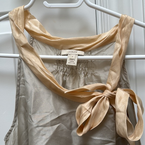 EUC Jcrew 100% Silk top size 2 - Picture 2 of 5